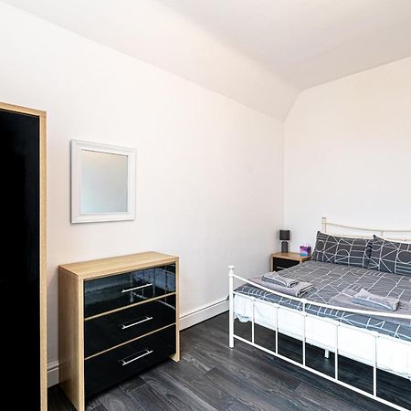 Two Bedroom Holiday Apartment Colwyn Bay Ngoại thất bức ảnh