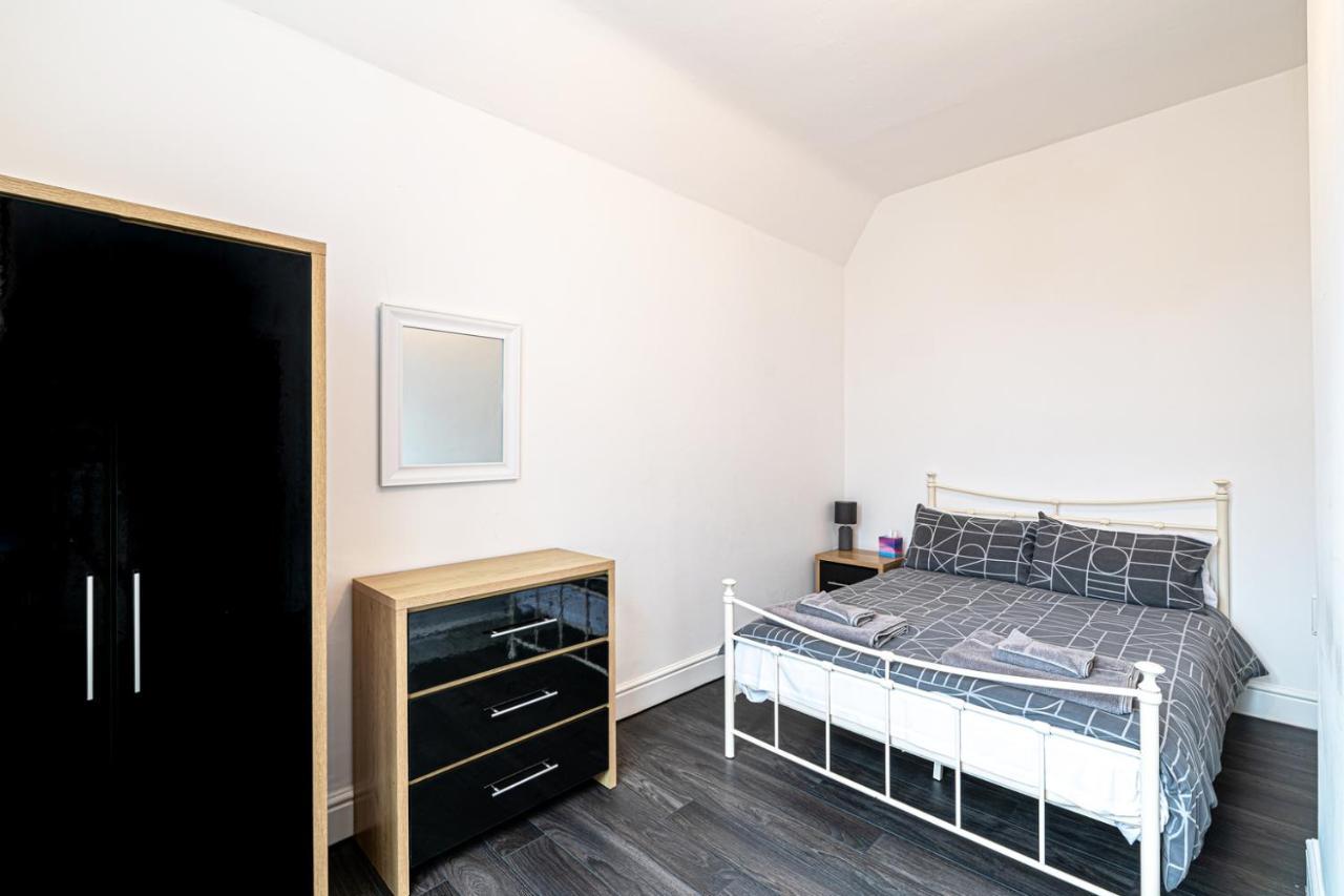 Two Bedroom Holiday Apartment Colwyn Bay Ngoại thất bức ảnh